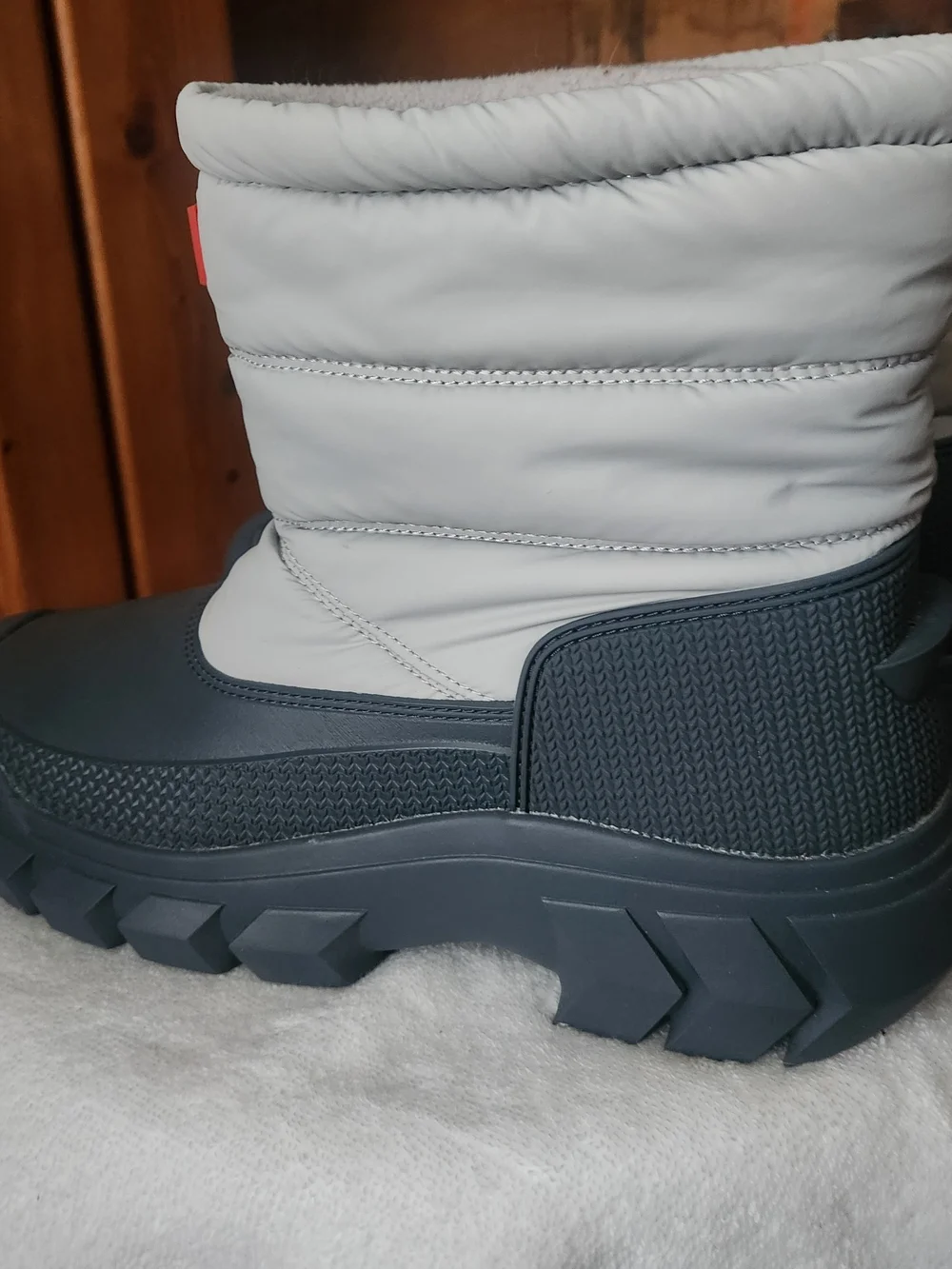 Hunter Intrepid Women's Short Winter Rain Boots With Quilted Upper Size 9